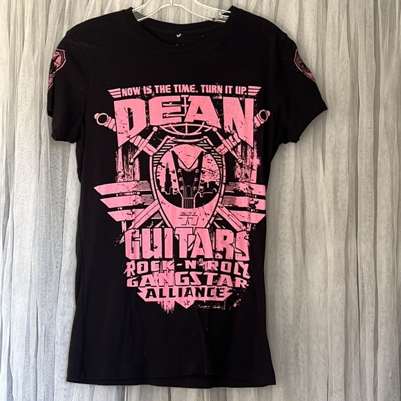 ⭐️ Rock-n-Roll GangStar apparel Dean Guitars black tee pink design front S - Picture 1 of 14